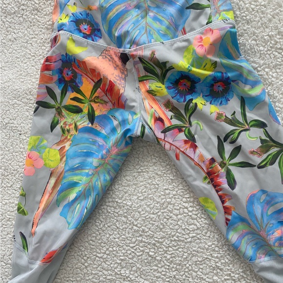 NIKE white leggings with tropical print - Picture 5 of 7